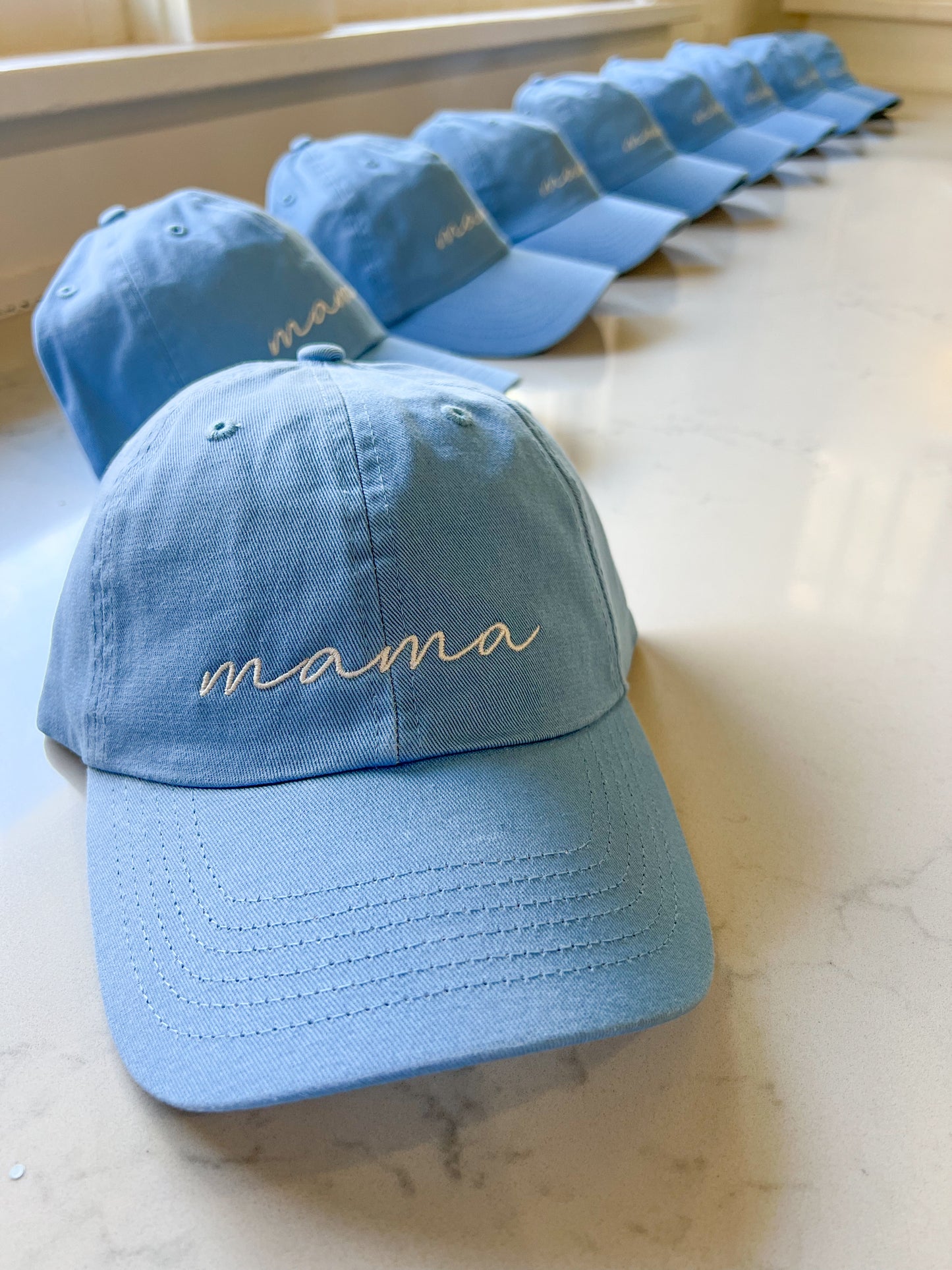 Mama | caps